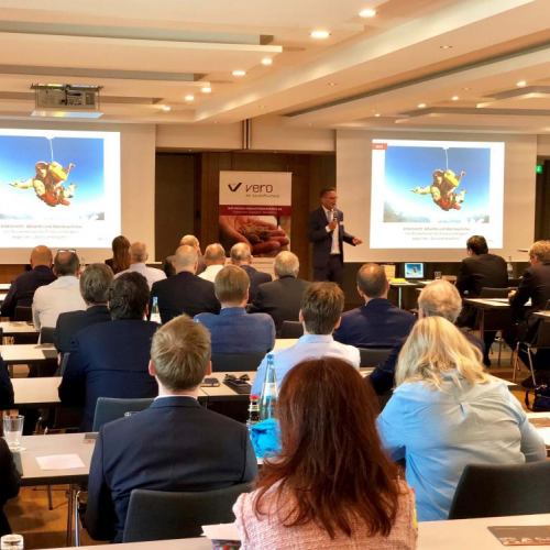 01_Web_Unternehmerforum_Benger_Publikum.jpg